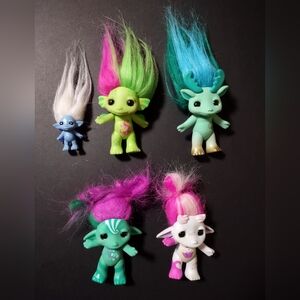 The Zelfs Trolls Dolls Figures Bundle Lot of 5 - 4 Medium 1 Small